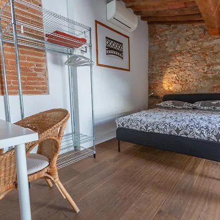 Cozy In San Frediano Florence
