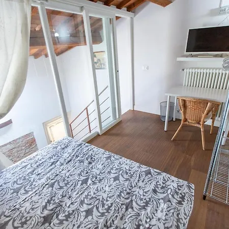 Cozy In San Frediano Apartment *